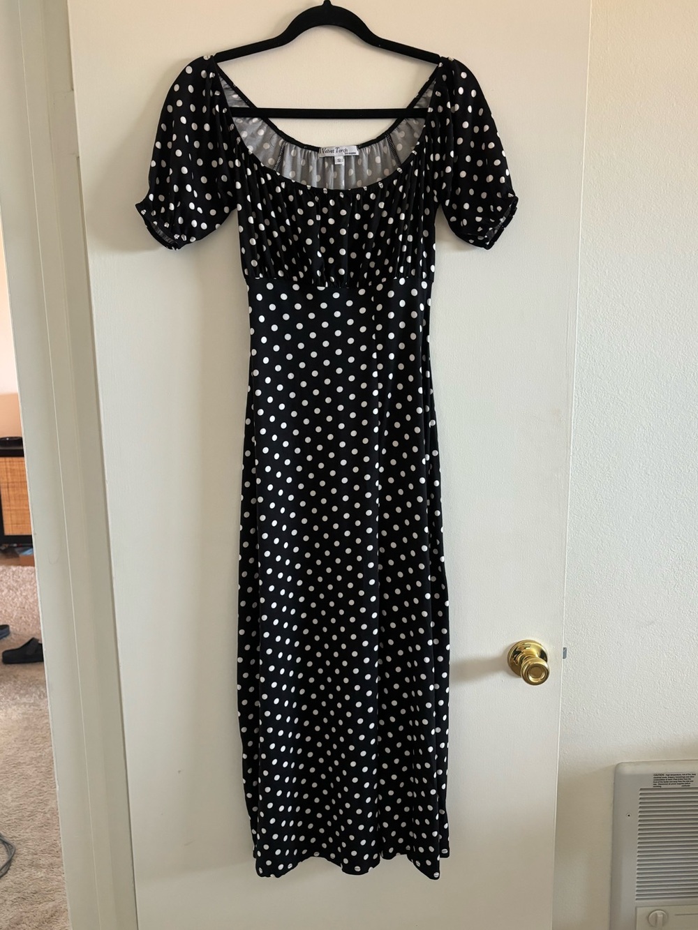 Polka Dot Black Midi Dress with Puff Sleeves